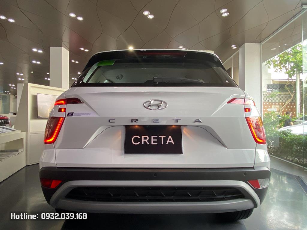 Đuôi xe Hyundai Creta 1.5L tiêu chuẩn 2022