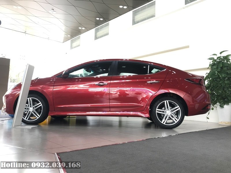 Hình ảnh thực tế Hyundai Elantra Sport màu đỏ