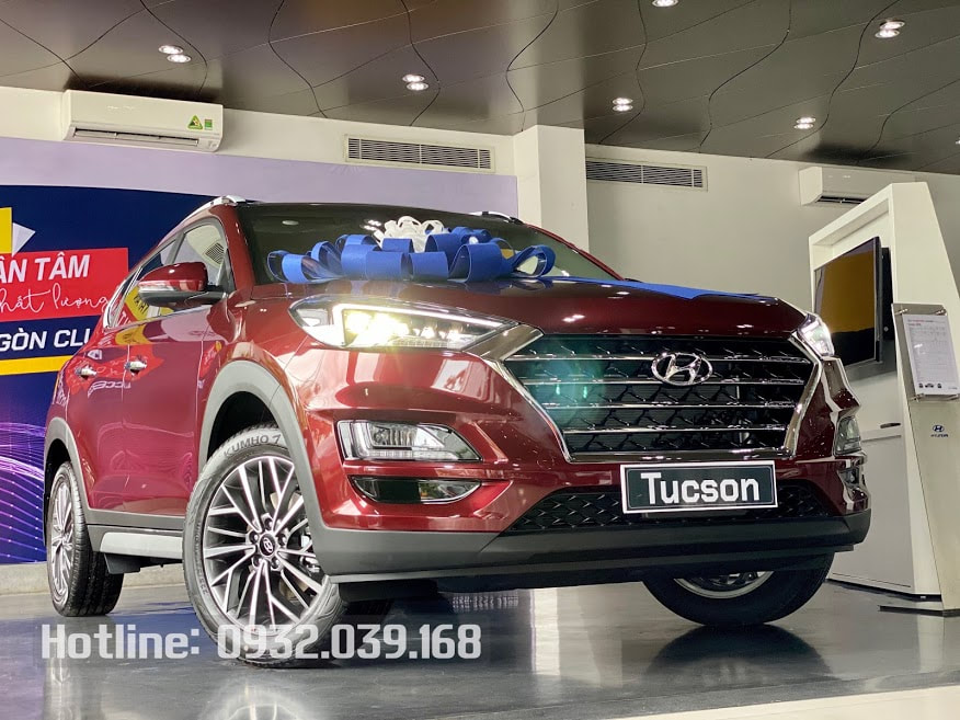Hyundai Tucson 2021 máy xăng đặc biệt màu đỏ