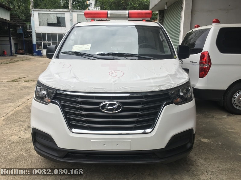 giá xe cứu thương Hyundai Starex 2020 máy xăng