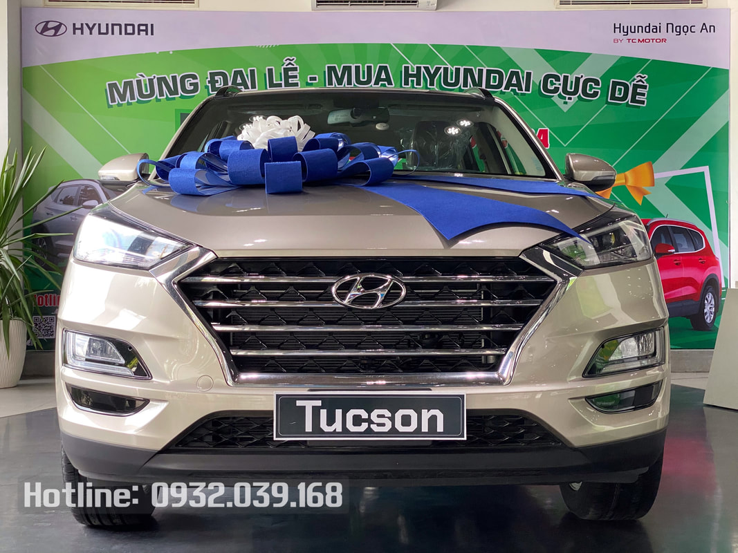 Hyundai Tucson bản đặc biệt máy xăng màu be