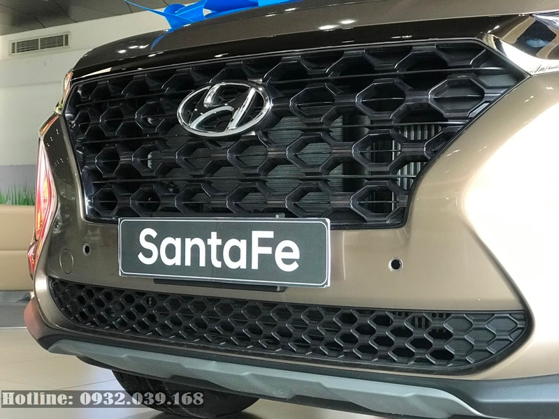 lưới tản nhiệt xe Hyundai Santa fe 2020 màu vàng cát