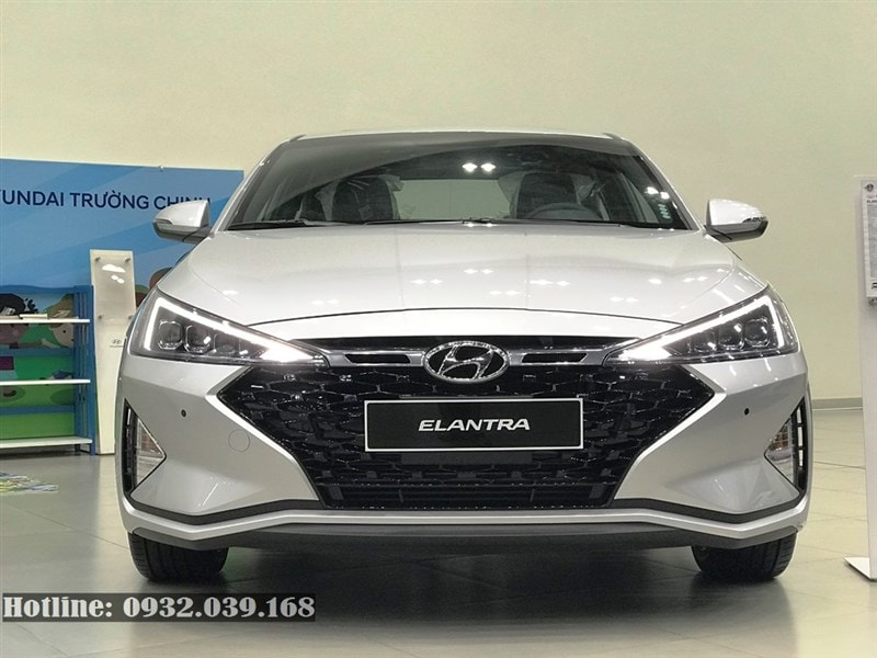 Hyundai Ealantra Sport 2020 màu ghi Bạc
